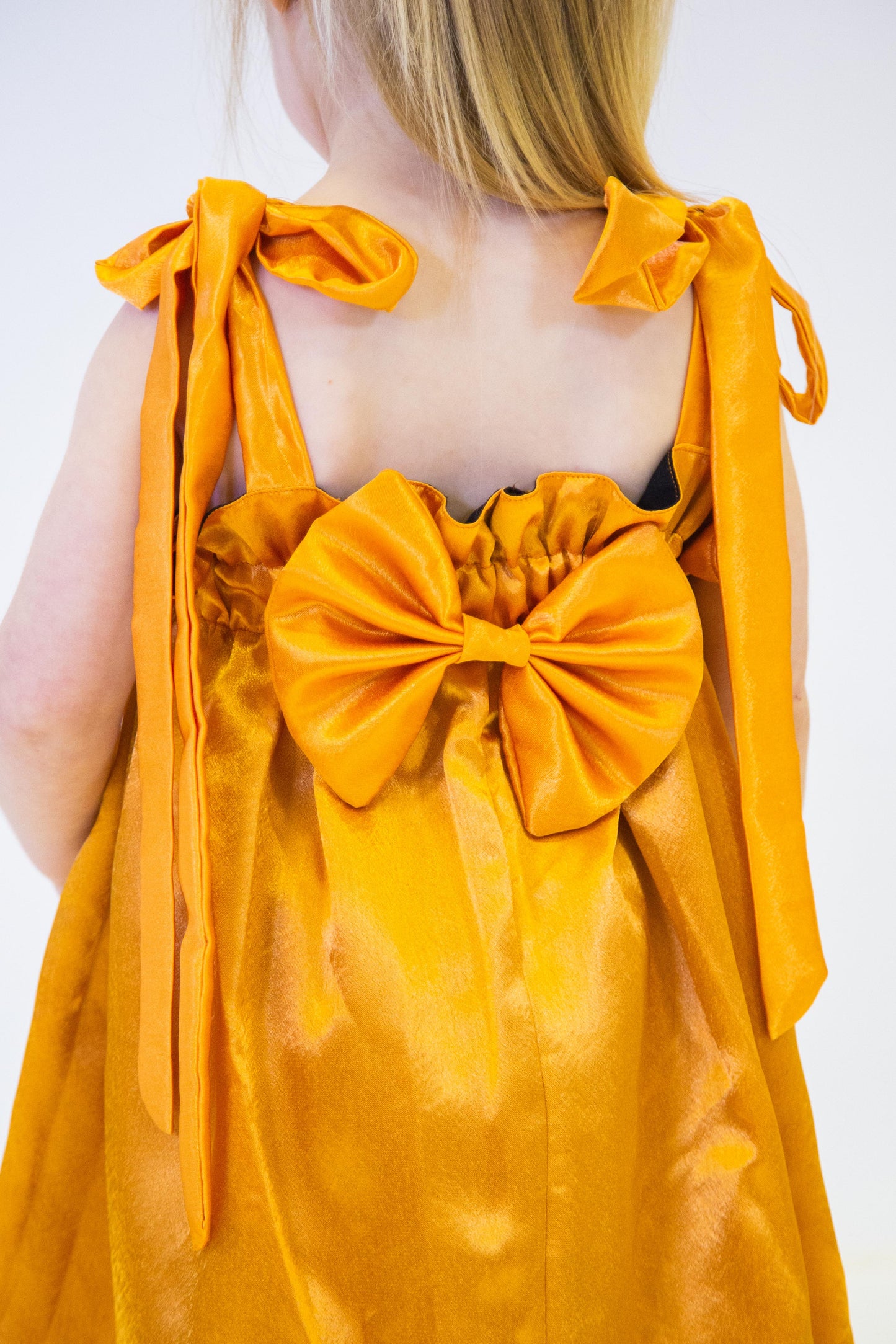 BUTTERFLY BOW DRESS